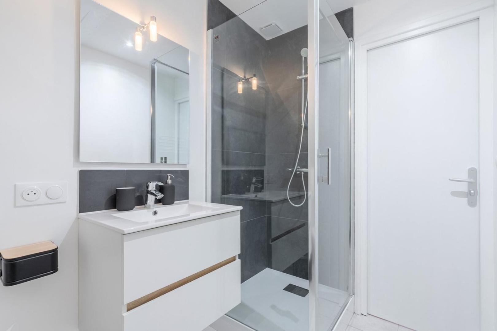 Bright 3-Bedroom 2-Bathroom Flat Lille Eksteriør bilde